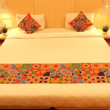 Ksquare Hotel Chennai Extérieur photo