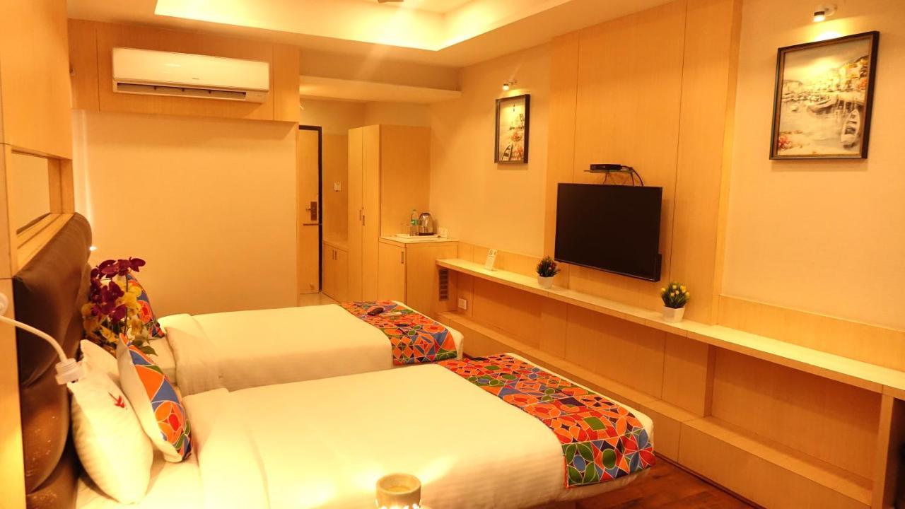 Ksquare Hotel Chennai Extérieur photo