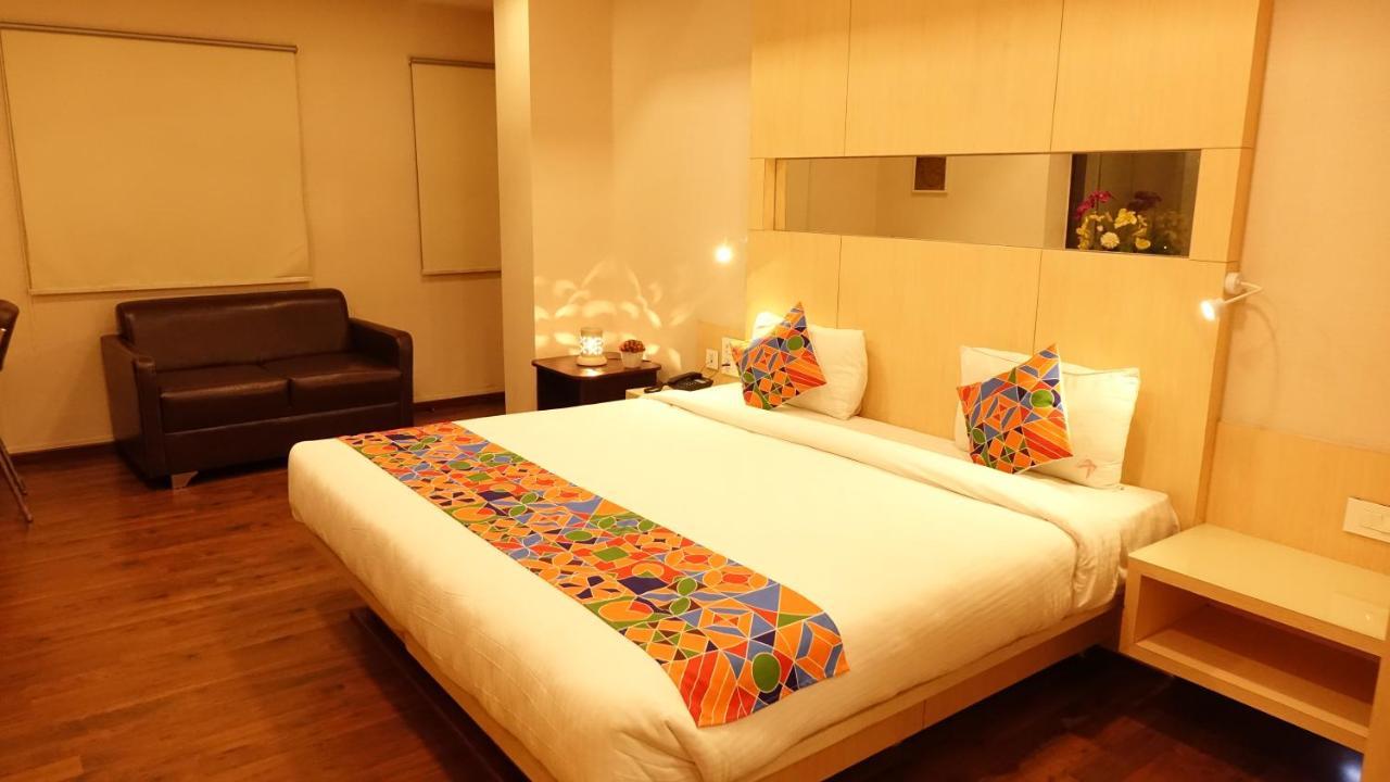 Ksquare Hotel Chennai Extérieur photo