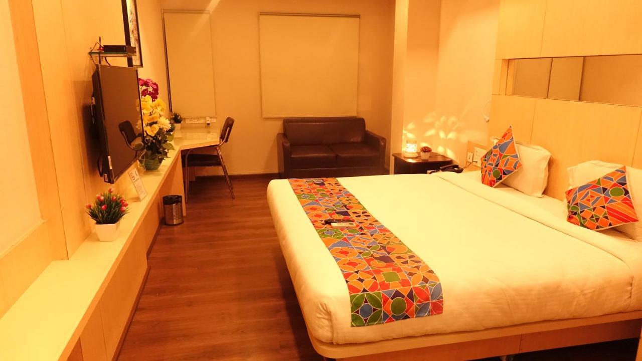 Ksquare Hotel Chennai Extérieur photo